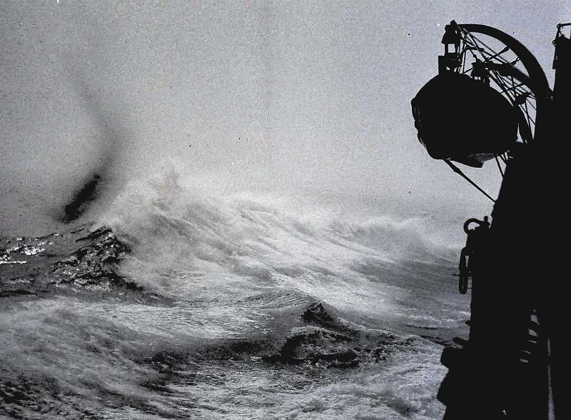 53-10 North Atlantic Heavy Seas  